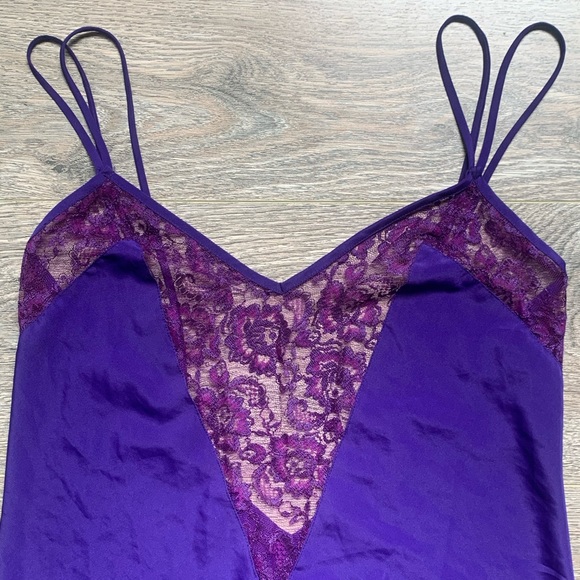 Victoria’s Secret slip - Picture 3 of 4